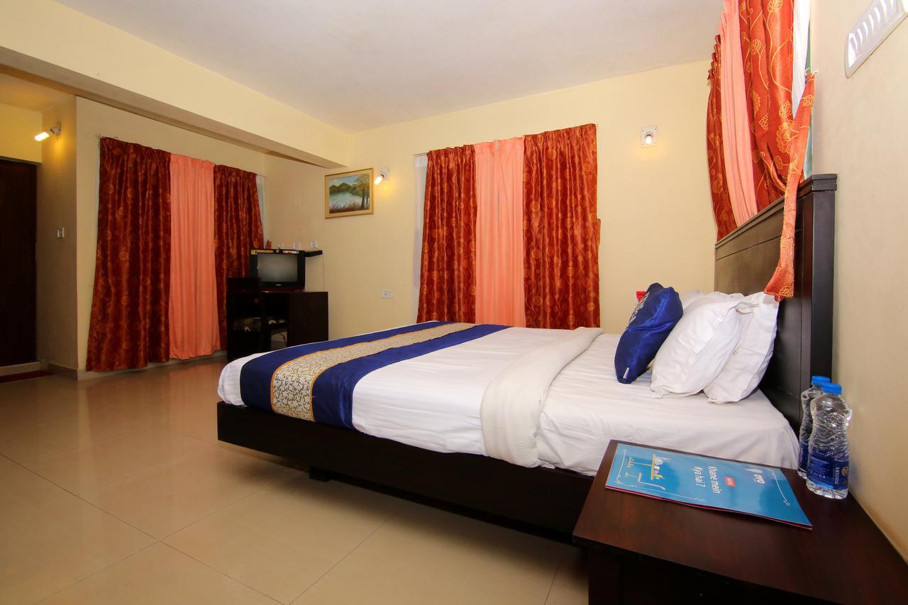 Oyo 4651 Woodpecker Resort Munnar Bagian luar foto