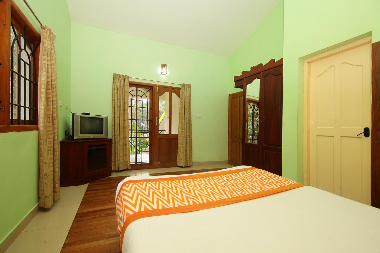 Oyo 4651 Woodpecker Resort Munnar Bagian luar foto