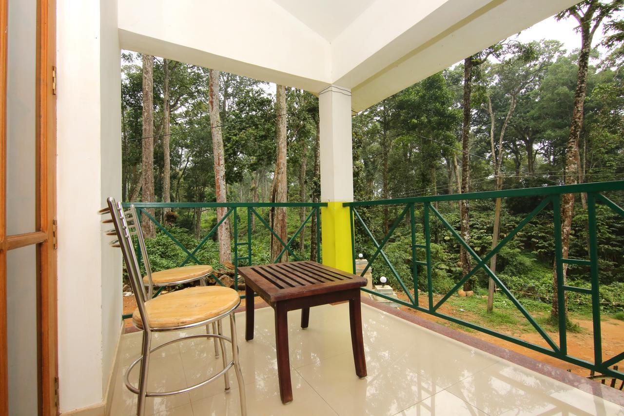 Oyo 4651 Woodpecker Resort Munnar Bagian luar foto